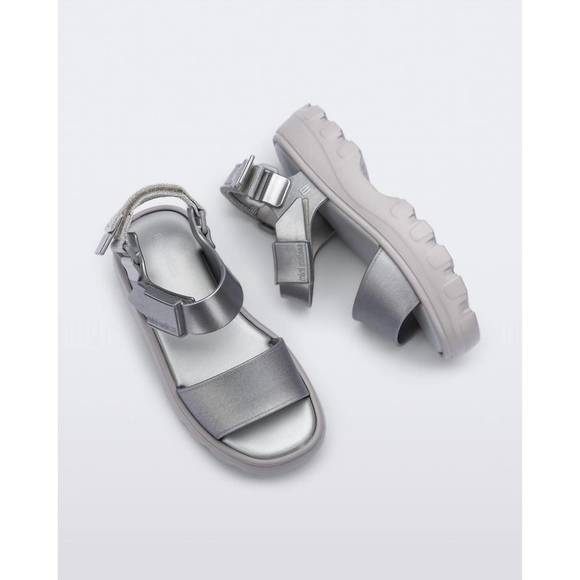 NEW MINI MELISSA women's kick off sandal in silver - Picture 2 of 3